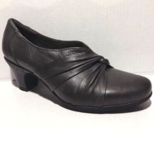 Like NEW - BEAUTIFUL - Cobb Hill Heel
